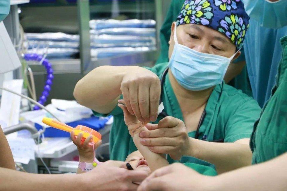 扬中市妇婴监护型护送